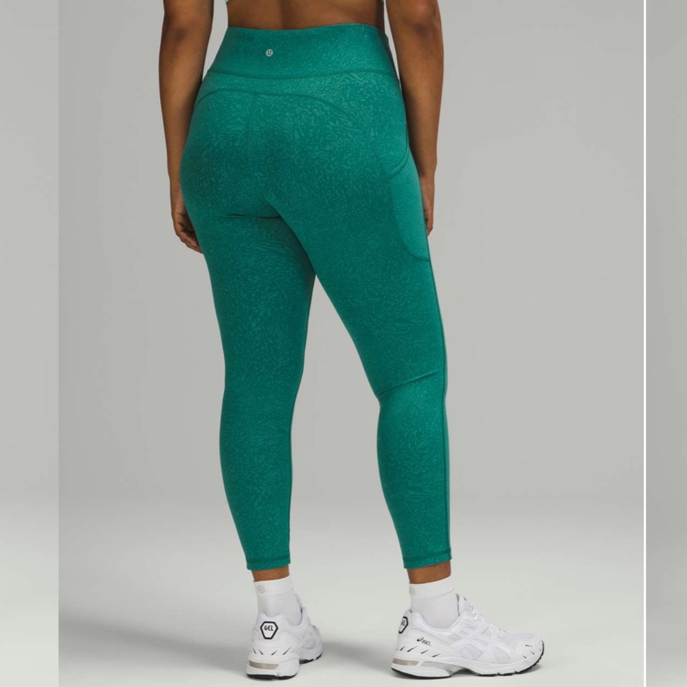 Lululemon Invigorate High‎ Rise Tight 25” Crunch Teal Lagoon Size 4